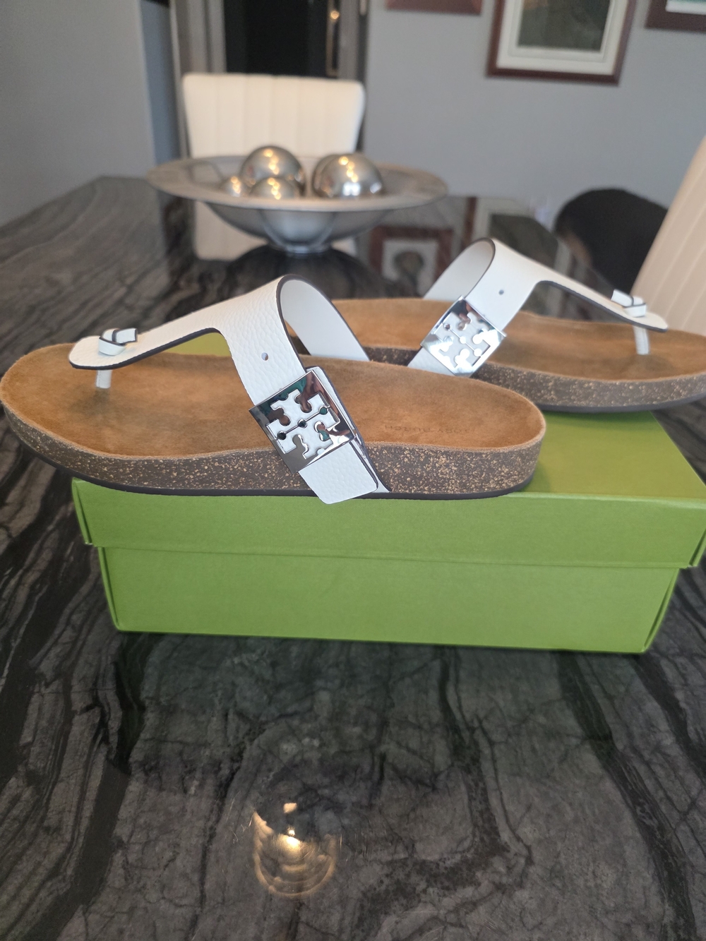 NWT Tory Burch White Mellow Thong Leather Cork Footbed Thong Sandals Size 10